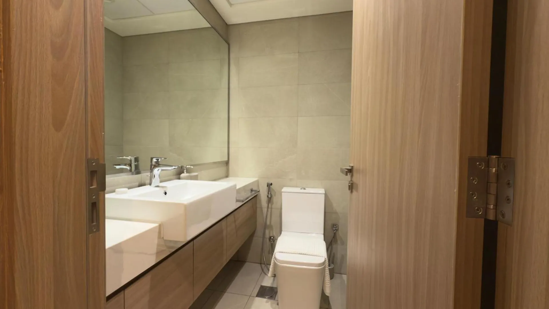 公寓 Tick - Luxury 1 Bedroom Apt With Balcony In Azizi Riviera 迪拜