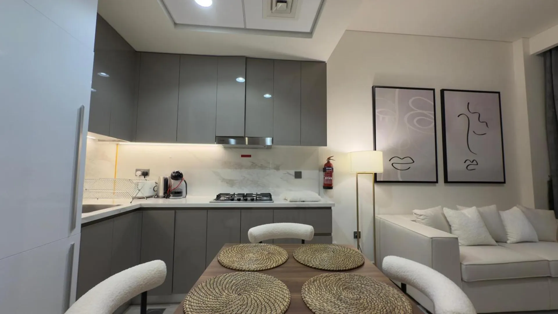 Tick - Luxury 1 Bedroom Apt With Balcony In Azizi Riviera Dubai 0*,  United Arab Emirates